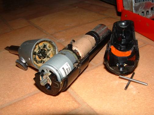 Picture of disassembled electric 
screwdriver